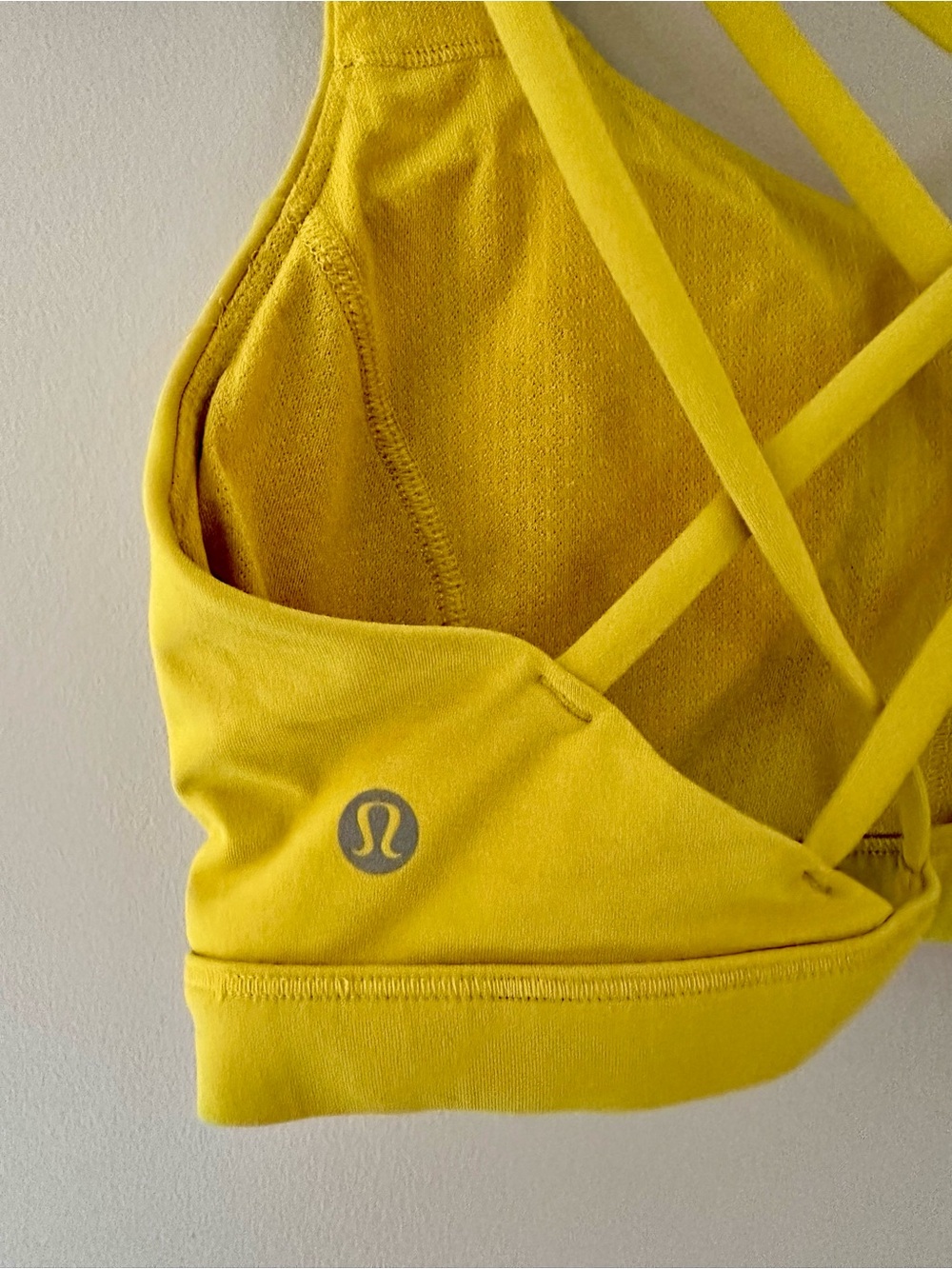 Lululemon x Peloton Yellow Free to Be Serene Sports Bra Light Support Sz 8 - Picture 3 of 7